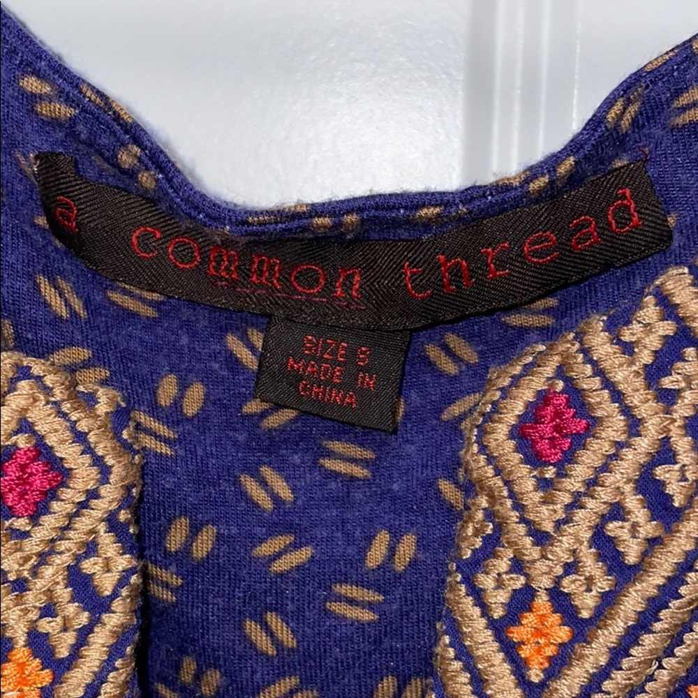A common thread top - small - Picture 5 of 12